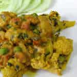 Kalia soya chunk curry with cauliflower