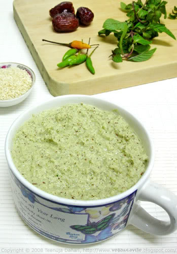 Coconut Chutney with Date and Sesame