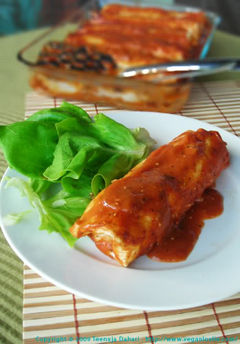 Vegan enchiladas with tofu and one great Mexican sauce