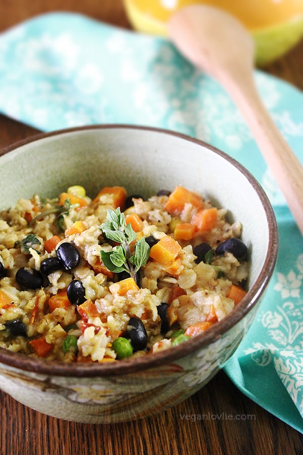 Savoury oatmeal recipe with black beans and vegetables